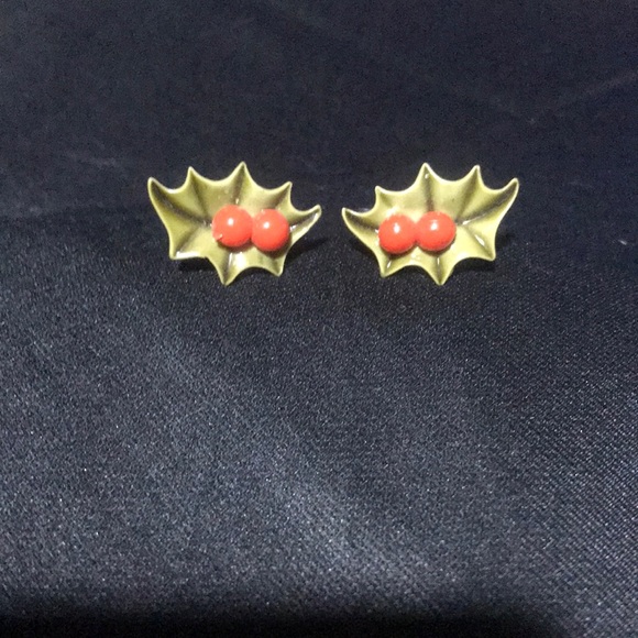 Jewelry Vintage Screw On Clip On Earrings Holly Berry In Leaf Red And